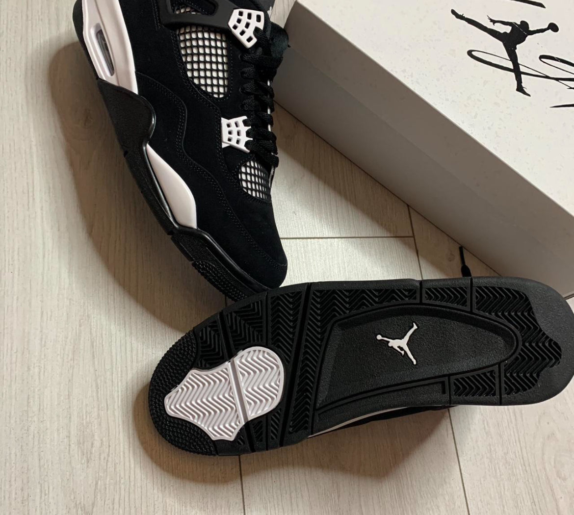 Jordan 4 White Thunder