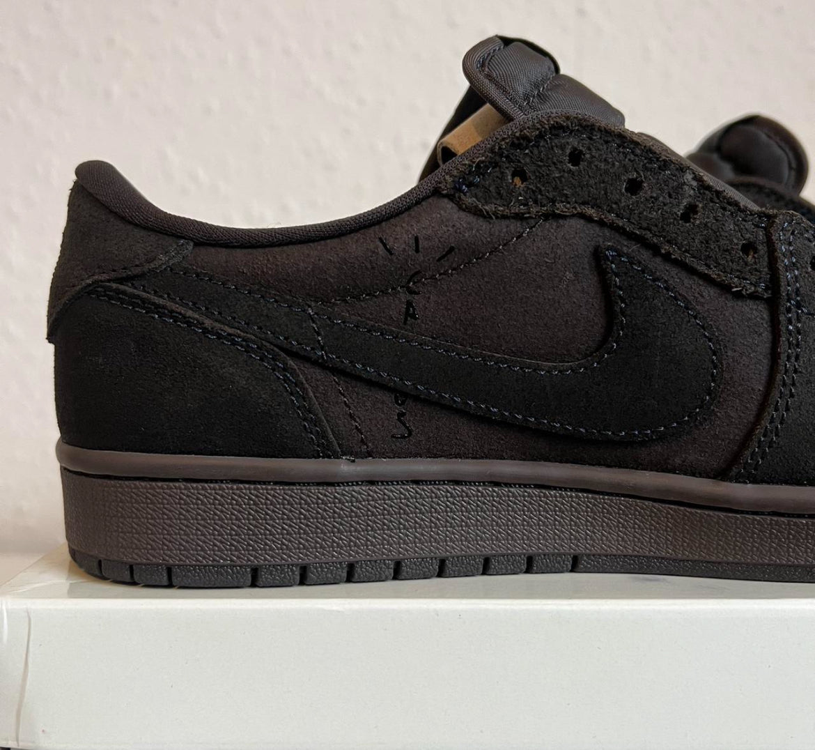 Jordan 1 Travis Scott’s